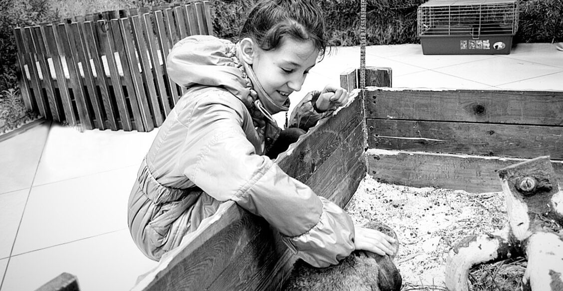 Отец ребенка с аутизмом: «Дочь проходила мимо и не замечала меня»