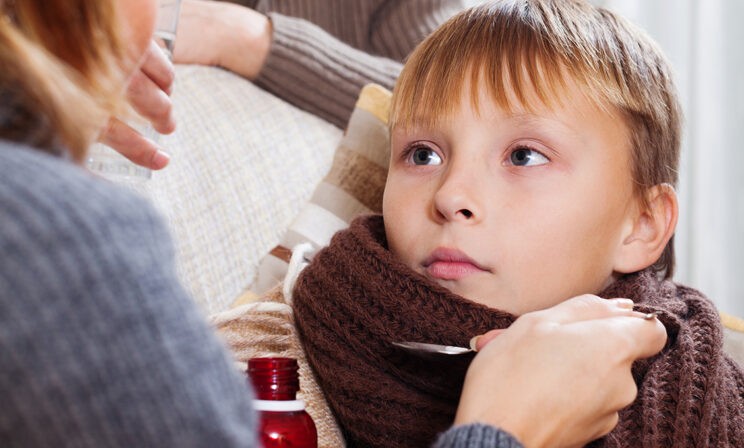 Не пьет таблетки и швыряет ортез в стену. Как лечить подростка, если потом будет поздно?