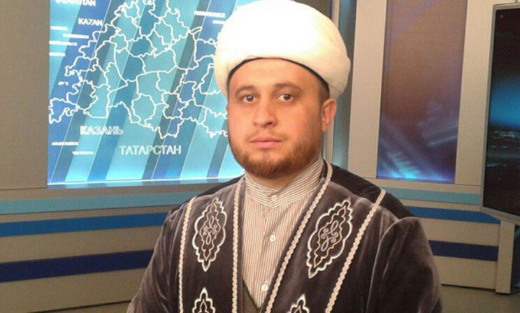 «Младшего сына ранили в грудь, а старший вытащил его из школы». Имам Рустам хазрат Хайруллин