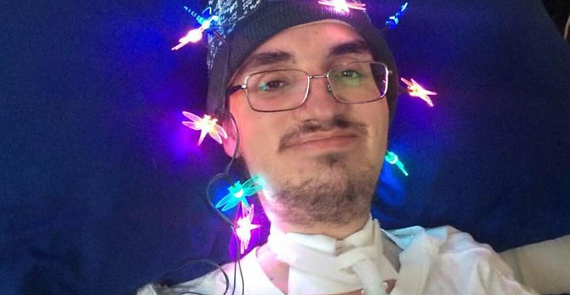 Мы ни разу не виделись лично, но мечтали пожениться. Не успели — мой парень умер