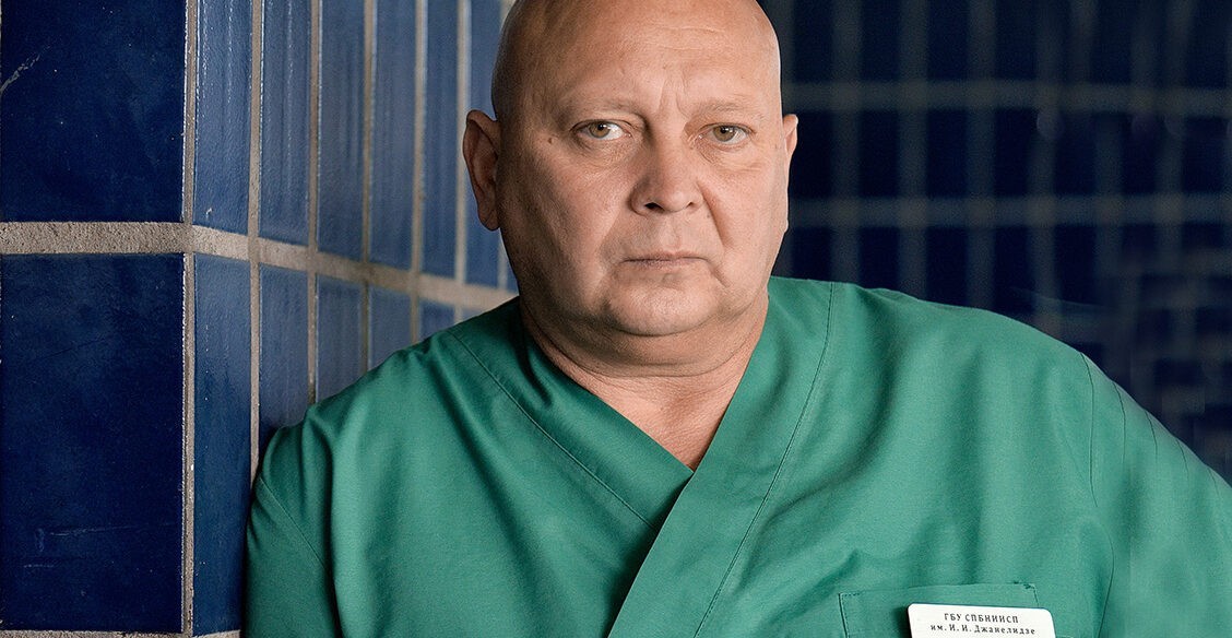 «Как врач я участвую в чуде — переносе жизни». Трансплантолог Олег Резник