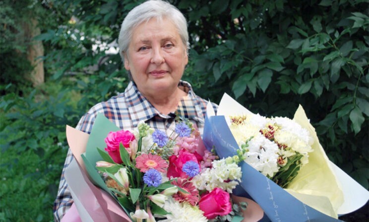 «Он мог разбиться на моих глазах». Светлана Санарова поймала выпавшего из окна малыша