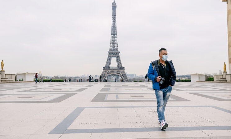 «В реанимации нет пациентов с ковидом». Врач Айк Варданян — о вакцинации во Франции