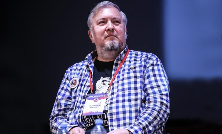 «Мы рискуем стать чумным бараком для всего мира». Алексей Водовозов — об отказе от вакцинации