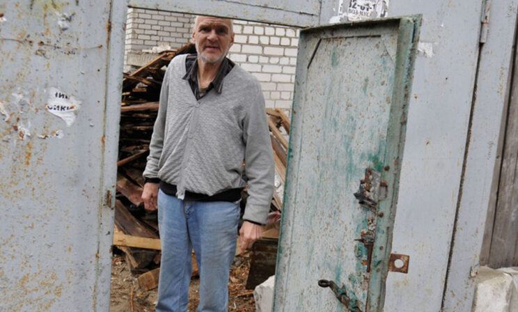 «Нам просто некуда идти». В Воронеже приют для бездомных остался без помещения