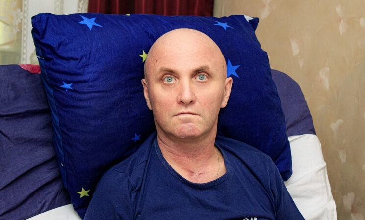 «Зачем спасли, я инвалид на всю жизнь!» Доктор заработал инсульт во время пандемии