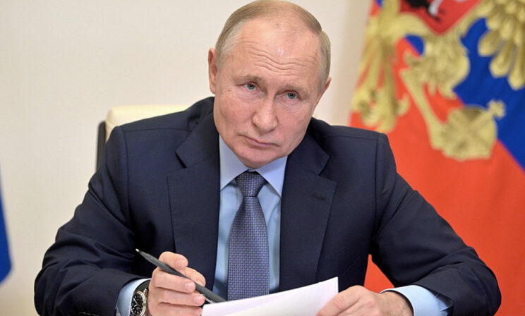 Путин объявил нерабочими дни с 30 октября по 7 ноября. Важное