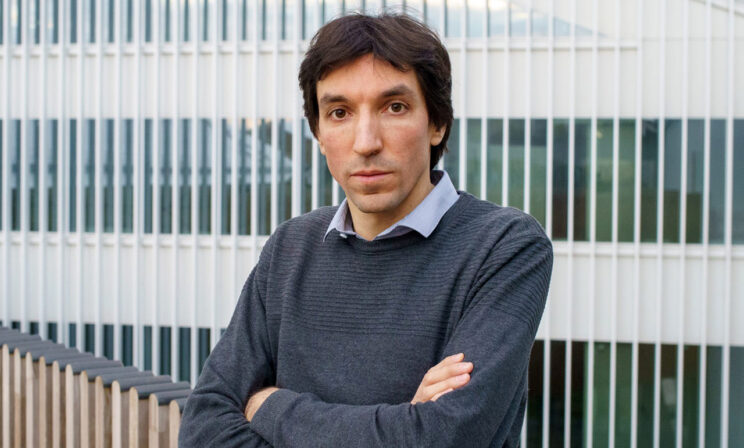 Новый штамм коронавируса: насколько он опасен. Объясняет вирусолог Георгий Базыкин