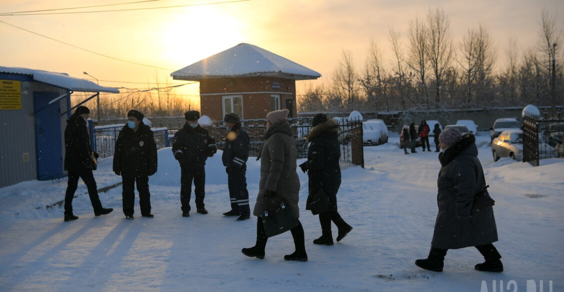 «Нам сказали, что никто не выжил». Взрыв на шахте в Кузбассе: главное