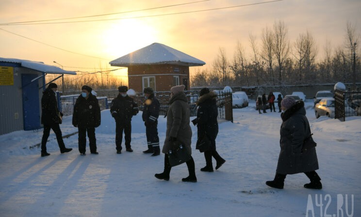 «Нам сказали, что никто не выжил». Взрыв на шахте в Кузбассе: главное
