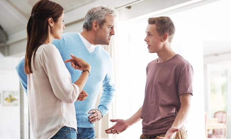 «Я не просил меня рожать!» Как реагировать на хамство подростков