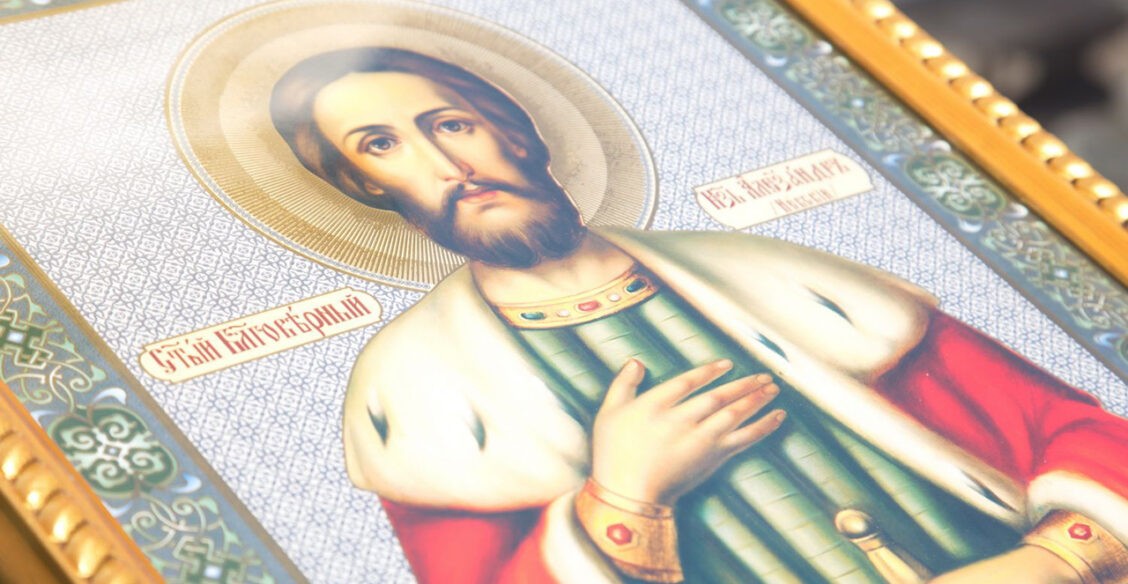 Князь-воин, перед смертью принял монашество. Памяти Александра Невского