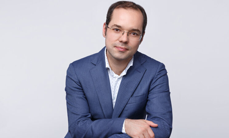 Пациенты не могут лечиться в платных клиниках по ОМС. Онколог Михаил Ласков — о новом порядке оказания медпомощи