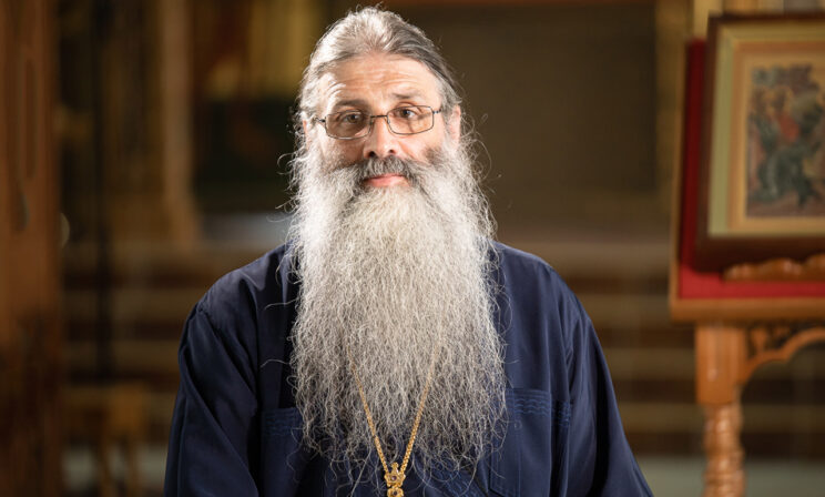 «Люди выросли из детских духовных штанишек». Протоиерей Максим Первозванский — об итогах 2021 года