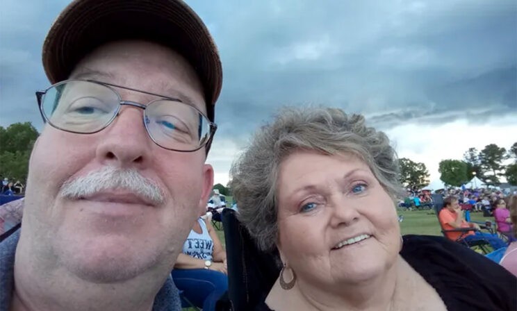 Когда я узнал о деменции, жена сказала: «Смирись и живи свою жизнь»