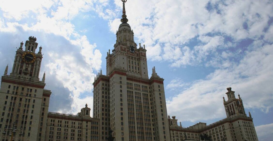 Психфак МГУ — о беспрецедентной ситуации на экзамене Алисы Тепляковой