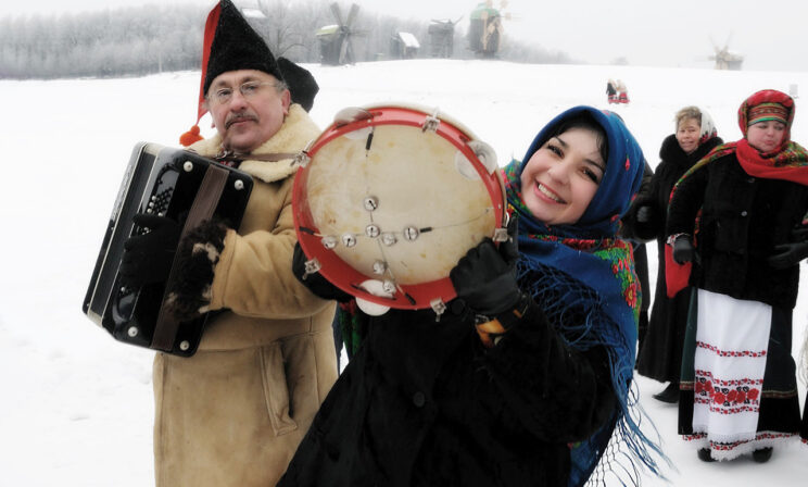 «Держись от нас подальше, Рождество!» Колядки, остролист и Оливер Кромвель