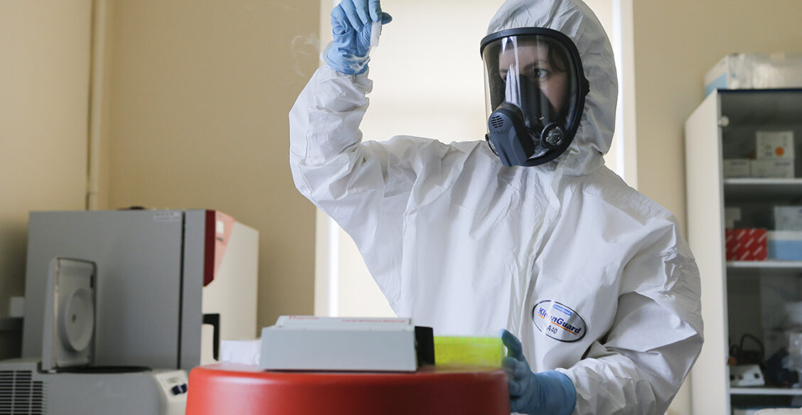 «Спутник» против омикрона. Что известно