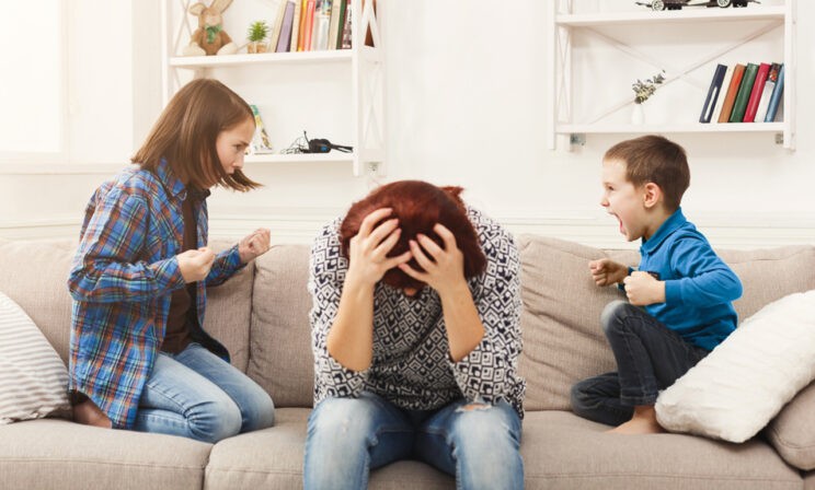 «Почему ему можно, а мне нельзя?» Самая большая ошибка в воспитании двух и более детей