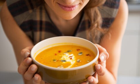 «Не будешь есть первое — язву заработаешь». 5 мифов о супах