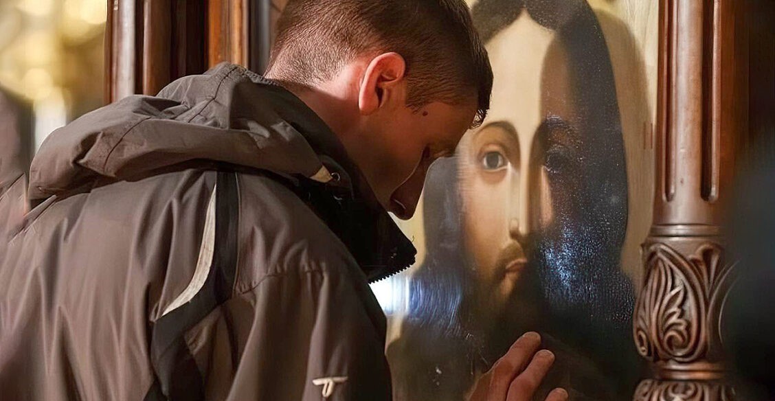 «Никто тебя не сглазил, проблема — в тебе». Старец Порфирий — об отношениях в семье