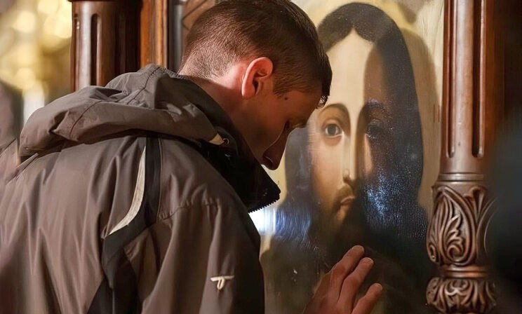 «Никто тебя не сглазил, проблема — в тебе». Старец Порфирий — об отношениях в семье