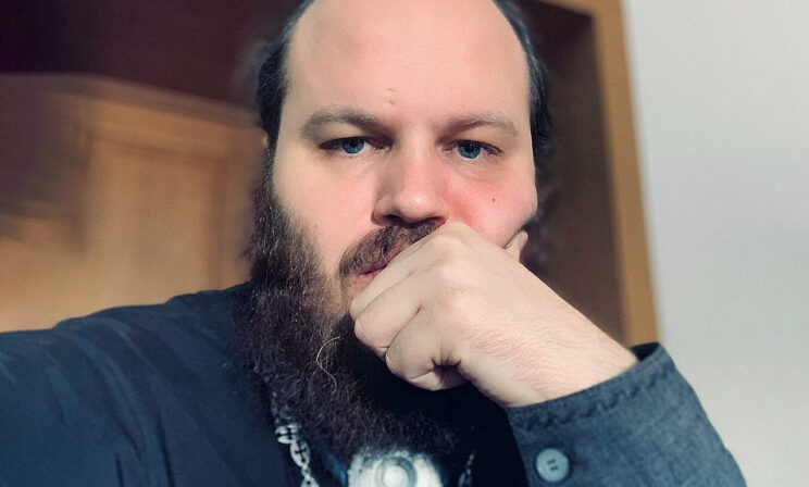 Жертвы хищников и хамов. Священник Павел Островский — о боли российских фигуристок