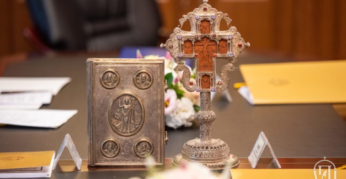 Синод УПЦ: Призываем прекратить братоубийственное кровопролитие