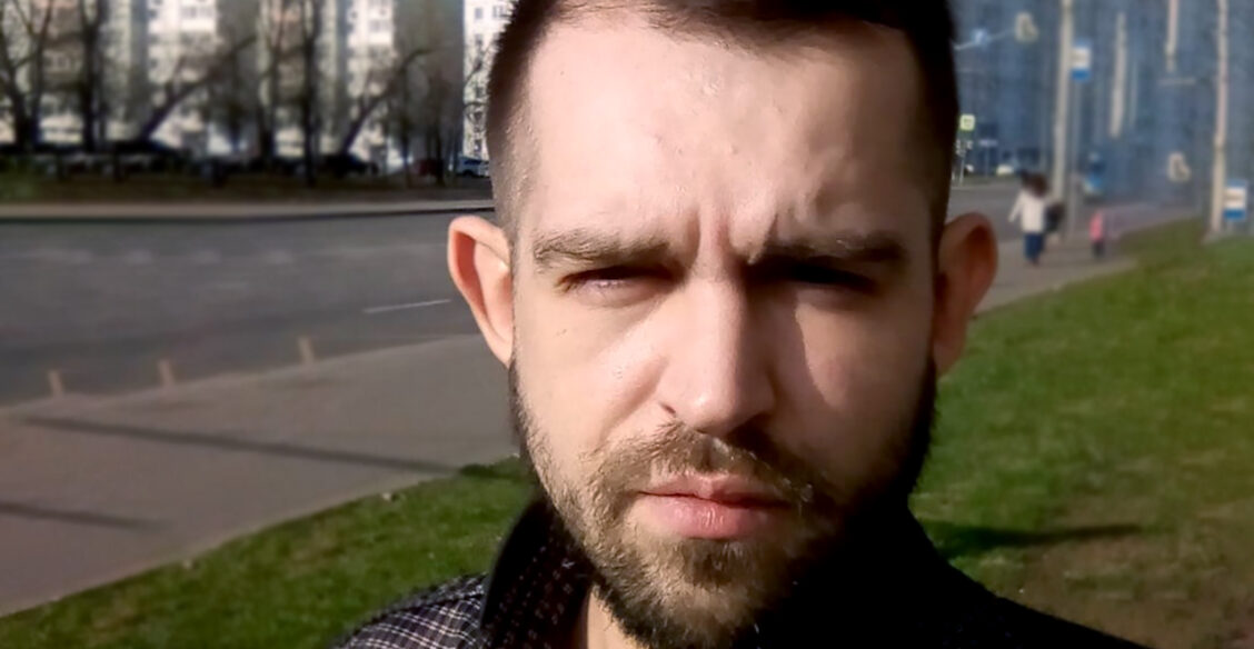 «Ему бы о реабилитации думать, а у него “трагедия” — шарф с логотипом ЦСКА потерялся!»