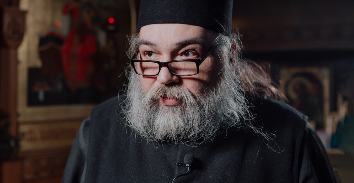 «За слащаво-елейные открыточки — в бан!» Игумен Валериан (Головченко) — о праздновании Масленицы
