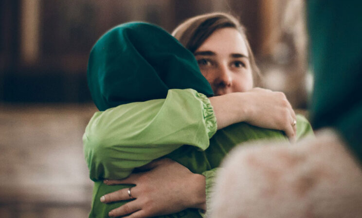 «Дети смеялись над Шурой, а она улыбалась». Елена Кучеренко — как встретились взрослые одноклассники