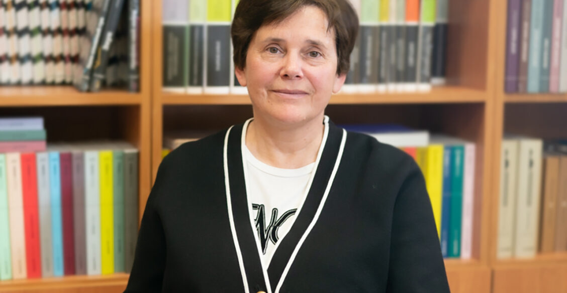 Наших детей лишили будущего? Ирина Прохорова