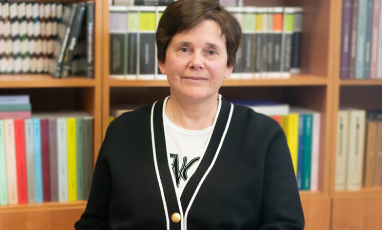 Наших детей лишили будущего? Ирина Прохорова