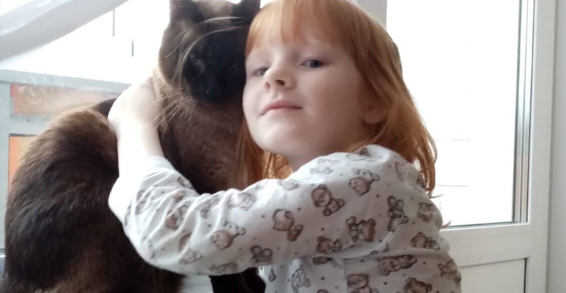 «Почему Даша не разговаривает?» — спрашивают девочки, которые занимаются с ней танцами