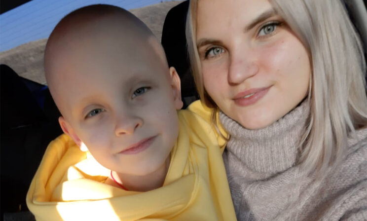 «Вырежьте опухоль — и будете бегать, как раньше», — сказал врач. Но Кирилл не встает до сих пор