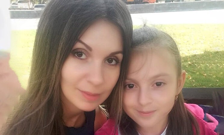 «Надо ампутировать» — сказали врачи. Но мама помогла Эрике победить болезнь и спасти ногу