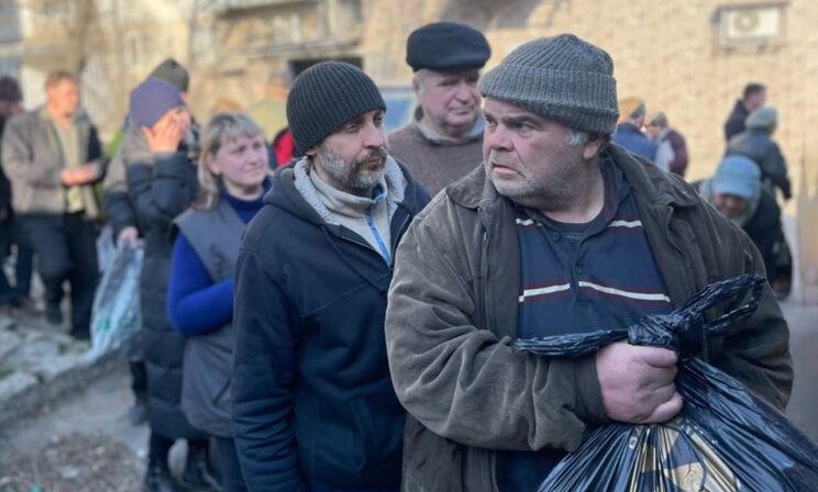 Вези еду и смотри. Дневник волонтера, который вернулся из Мариуполя