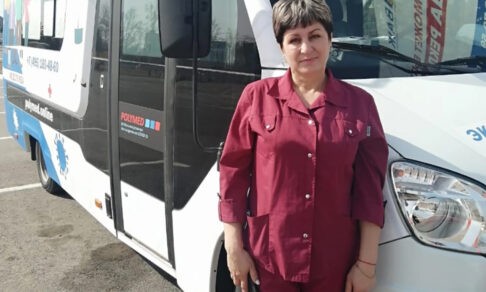 «Срочно нужен врач, человеку плохо!» Медсестра спасла пассажира в аэропорту