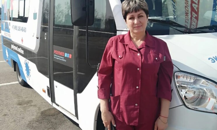 «Срочно нужен врач, человеку плохо!» Медсестра спасла пассажира в аэропорту