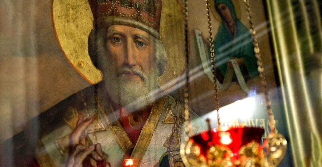 «Врачи хотели ампутировать мужу ногу». История о помощи Николая Чудотворца