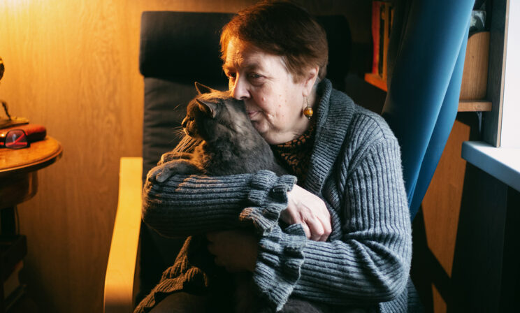 «Когда мы уезжали, нас хоронили навсегда». Елена Дорман — об эмиграции в прошлом и сейчас