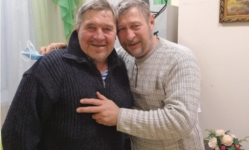 Родные братья, потерявшиеся 20 лет назад, нашли друг друга