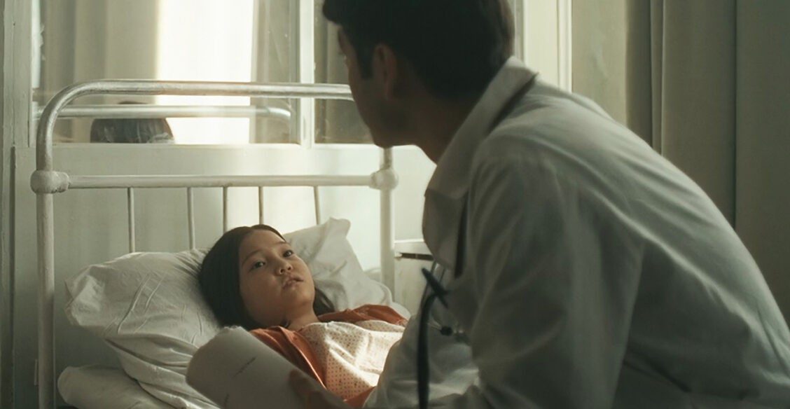 Детей заразили ВИЧ — никто не знал, что это. Истории родителей из Элисты