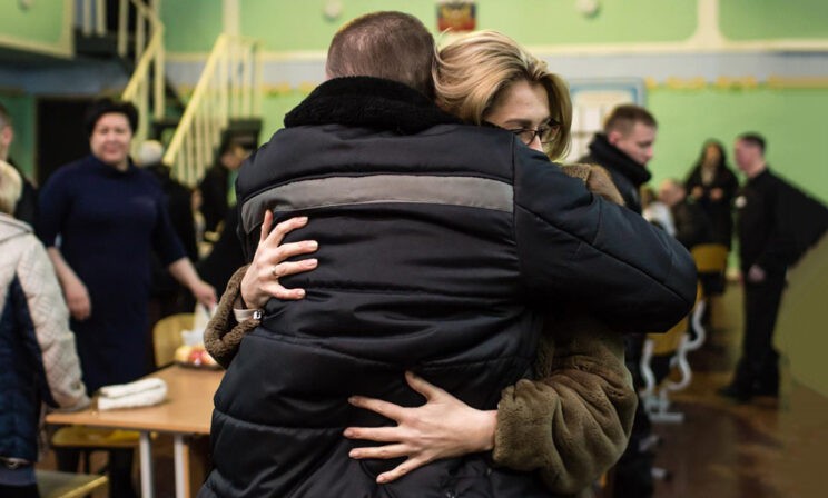 Как поддержать близкого, если он попал в тюрьму? Священник Кирилл Марковский