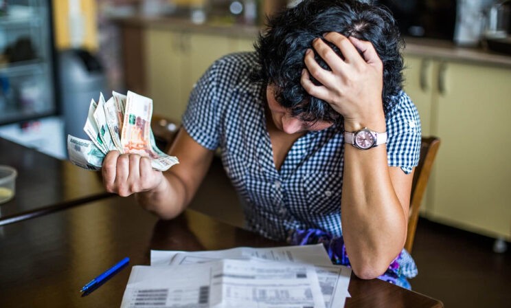 «Как на эти деньги ребенка кормить? Я взяла микрозайм до зарплаты»