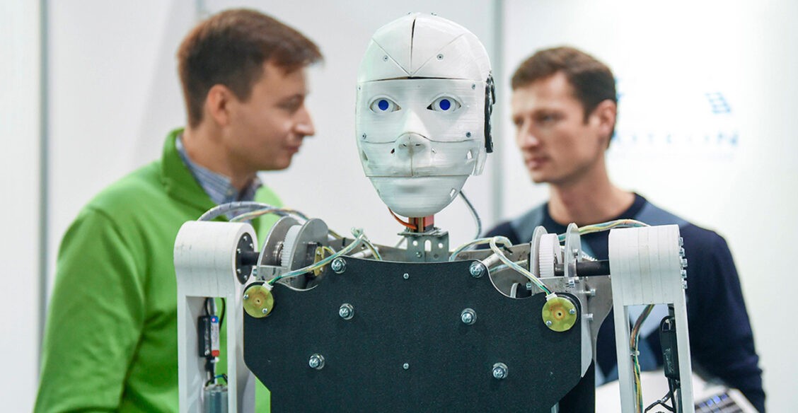 «Этому не научат в школе». 10 навыков, которые будут востребованы через 5 лет