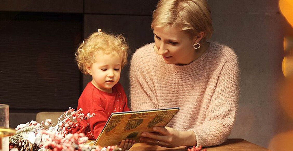 «Дочь не слышит, что я ее люблю». Почему глухим детям не разрешают говорить на жестовом языке