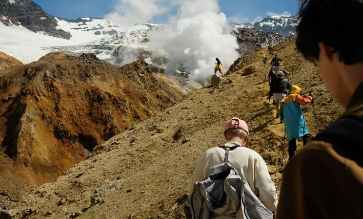 Девять человек погибли при восхождении на вулкан Ключевской на Камчатке. Главное