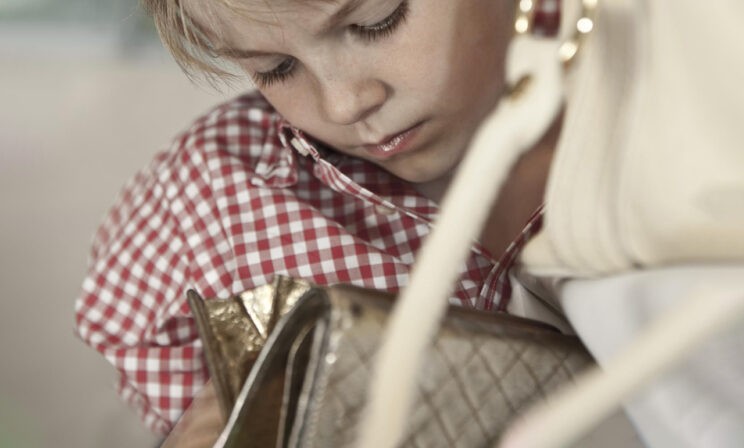 ребенок украл деньги