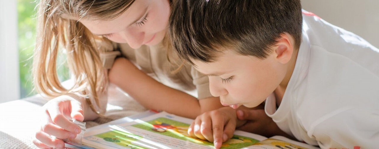 «Каждый пятый ребенок пишет диктант на “два”». Ольга Величенкова — о том, почему так происходит